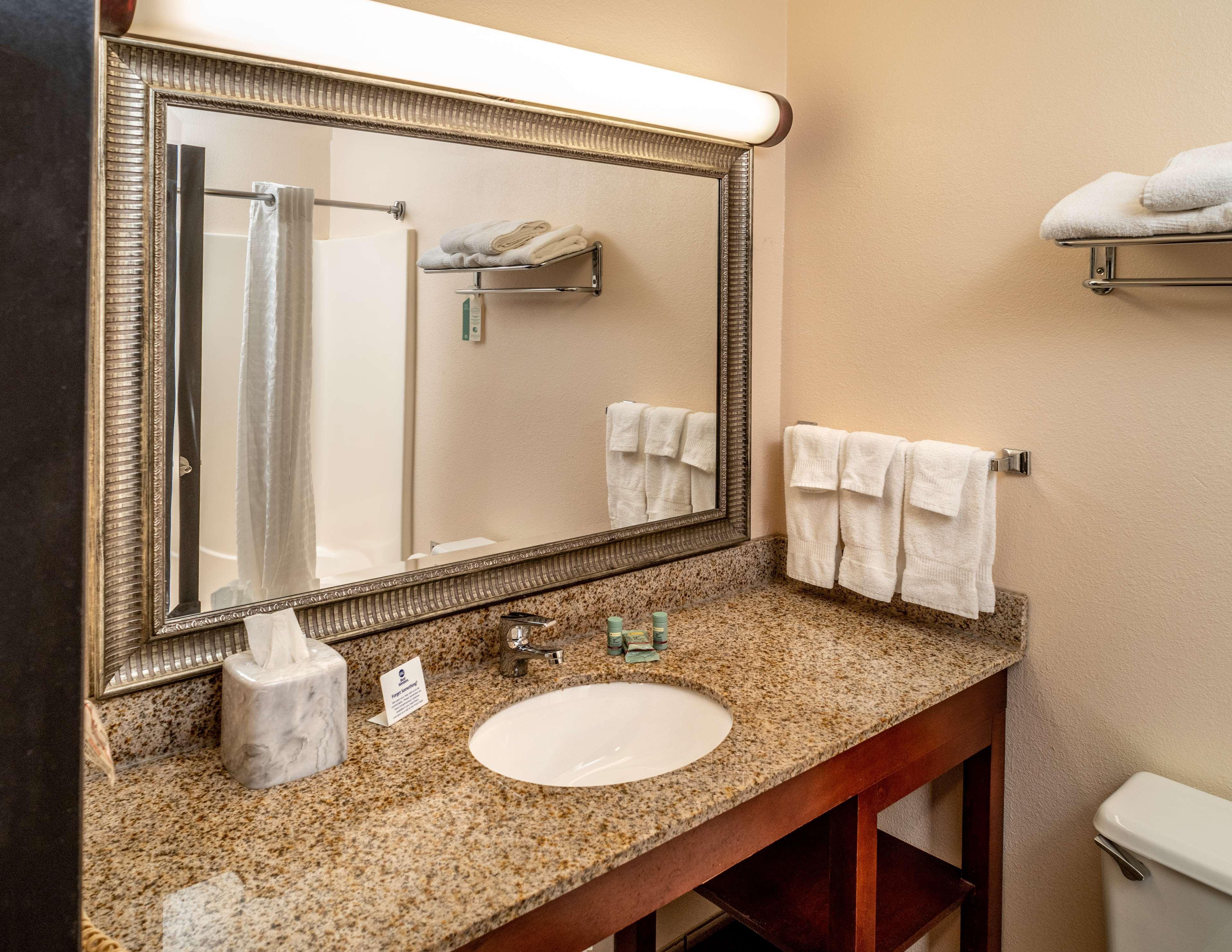 Rodeway Inn Barboursville Exteriér fotografie