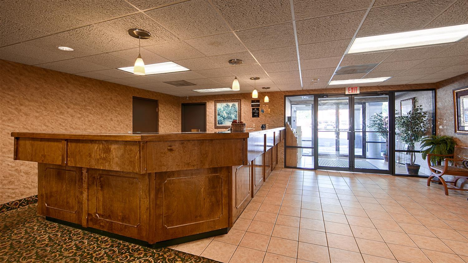 Rodeway Inn Barboursville Exteriér fotografie