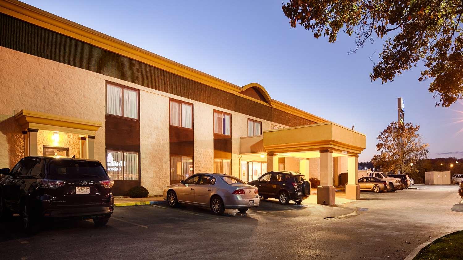 Rodeway Inn Barboursville Exteriér fotografie